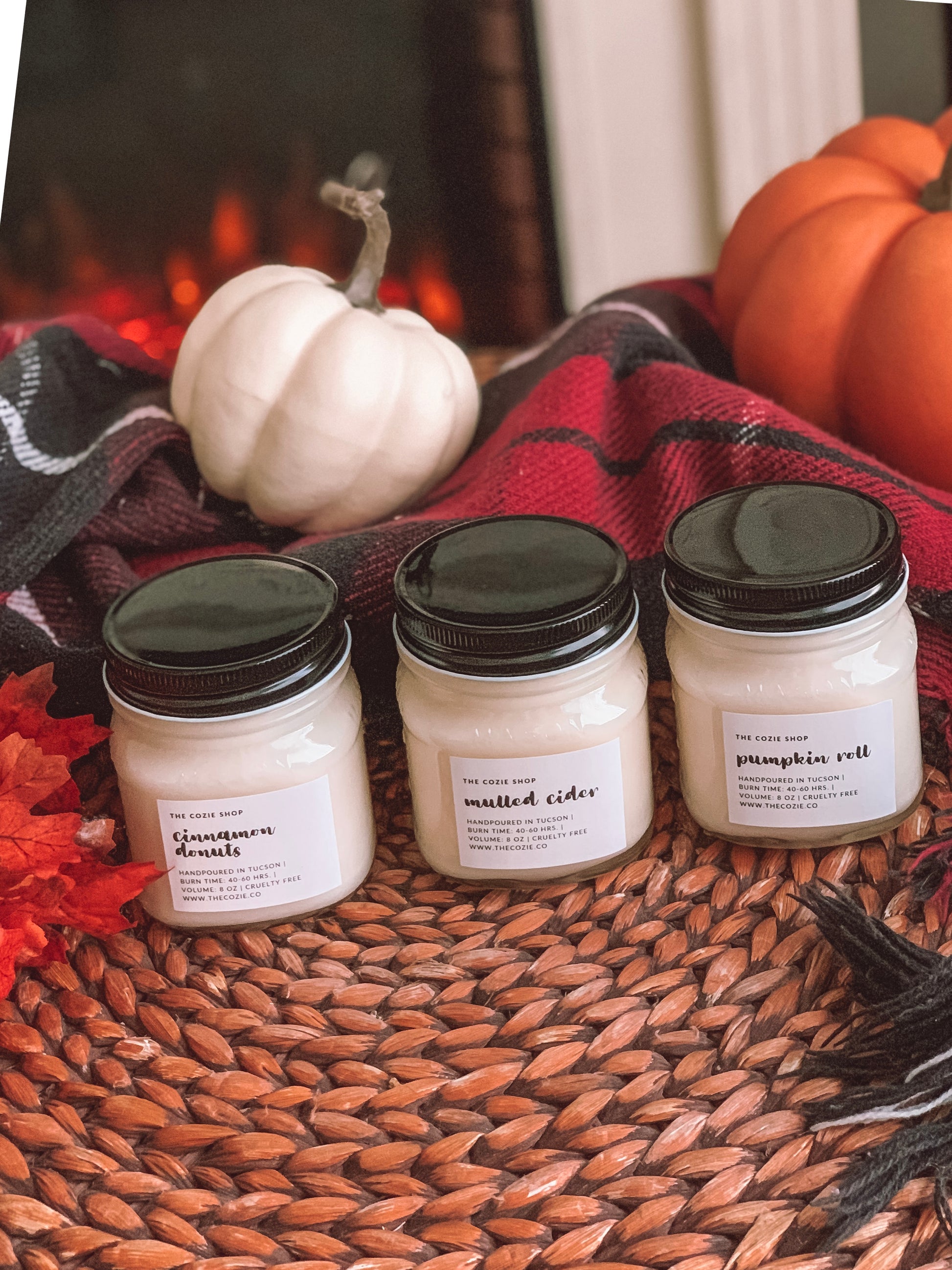 Pumpkin Roll Candle THE COZIE SHOP